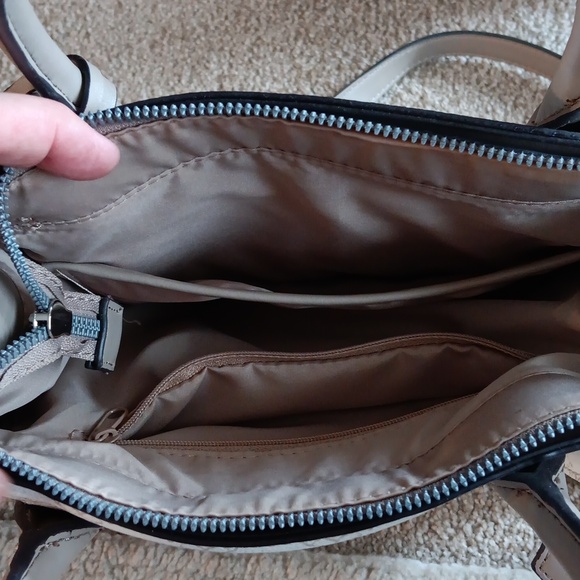 Nine West Med Size Handbag - Picture 7 of 11